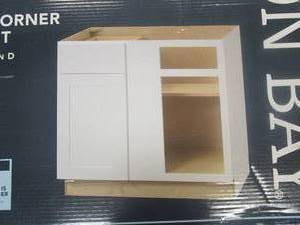 lot 508 image: Hampton Bay Avondale Shaker Alpine White Quick Assemble Plywood 36 in Blind Corner Base Cabinet (36 in x 24 in D x 34.5 in H) )OPEN BOX)