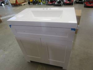 lot 532 image: Glacier Bay Everdean 30.50 in. W x 18.75 in. D Bath Vanity in White with Cultured Marble Vanity Top in White with White Basin (NICE CONDITION, BACK PANEL HAS A CHUNK TAKEN OUT, WILL NOT BE NOTICED ONCE INSTALLED)