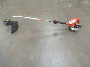 lot 680 image: ECHO 21.2 cc Gas 2-Stroke Curved Shaft Trimmer, GT-225 - Has Compression, Missing Gas Cap and Filter Cover - Could Not Start - SOLD AS IS