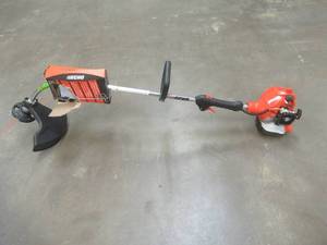 lot 681 image: ECHO 21.2 cc Gas 2-Stroke Curved Shaft Trimmer, GT-225 - Has Compression, Missing Filter Cover - Could Not Start - SOLD AS IS