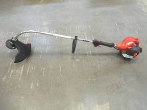 lot 687 image: ECHO 21.2 cc Gas 2-Stroke Curved Shaft Trimmer, GT-225 - Has Compression, - Could Not Start - SOLD AS IS