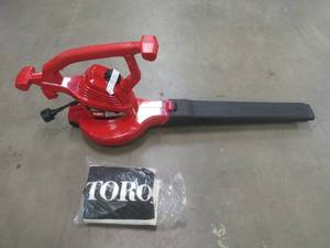 lot 698 image: Toro Ultra 260 MPH 340 CFM Electric 12 Amp BlowerVacuumMulcher Model# 51619 - WorksRuns Well - SOLD AS IS