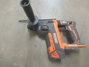 lot 711 image: RIDGID 18V OCTANE Brushless Cordless 1 in. SDS-Plus Rotary Hammer (Tool Only) - Works - SOLD AS IS