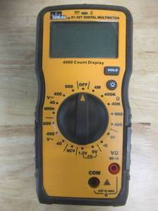 lot 717 image: IDEAL INDUSTRIES INC. 61-340 Test-Pro Digital Multi-Meter with Temp, Cap, Hz, Backlight, CATIII for 600v, (Meter Only), Works - SOLD AS IS