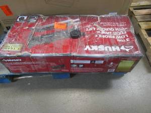 lot 632 image: Husky 3-Ton Low Profile Floor Jack with Quick Lift (OPEN BOX)