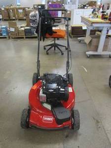 lot 647 image: Toro 22 in. Recycler Briggs & Stratton High Wheel FWD Gas Walk Behind Self Propelled Lawn Mower (RUNS, MISSING BAGGER)