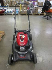 lot 648 image: Honda 21 in. 3-in-1 Variable Speed Gas Walk Behind Self Propelled Lawn Mower with Auto Choke (THROTTLE RUNS HIGH)
