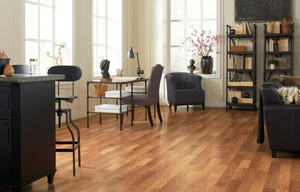 lot 527 image: TrafficMaster Lansbury Oak 7 mm Thick x 8.03 in. Wide x 47.64 in. Length Laminate Flooring (23.91 sq. ft.  case) - 5 CASES TOTAL 119.55 SQ FT TOTAL