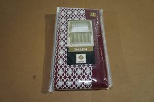 lot 71 image: NEW Lorraine Salem 24 Window Treatment Set