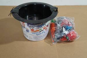 lot 76 image: NEW Xtreme Snowman Kit