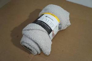 lot 98 image: NEW Members Mark Luxury Cozy Lounge Pants - Medium