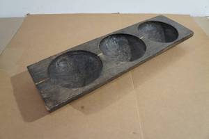 lot 105 image: Decorative Wood Tray