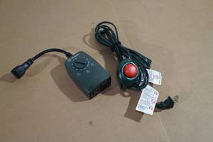 lot 115 image: Electric Timer and Push Button Extension Cord