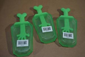 lot 161 image: Pet Life Cool Lick Dog Popsicle Maker Molds