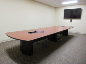 lot 250 image: GRAND STEELCASE EXECUTIVE CONFERENCE ROOM TABLE