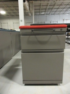 lot 212 image: HERMAN MILLER MOBILE FILE PEDESTALS WITH CUSHION TOP