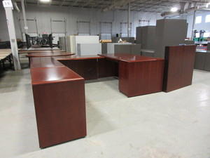 lot 257 image: NATIONAL FURNITURE EXECUTIVE OFFICE SUITE