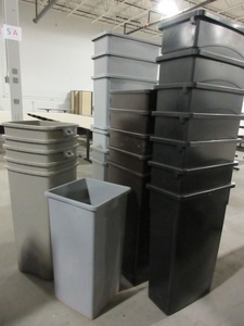 lot 172 image: ASSORTED LARGE SIZE WASTE RECEPTACLES