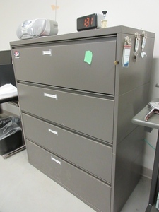 lot 297 image: HERMAN MILLERMERIDIAN 4 DRAWER LATERAL FILE