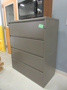 lot 298 image: HERMAN MILLERMERIDIAN 4 DRAWER LATERAL FILE CABINET