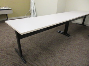 lot 287 image: HERMAN MILLER WORK TABLES