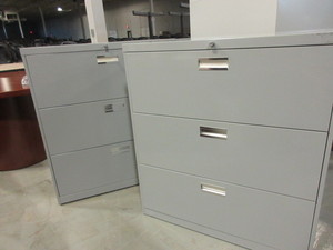 lot 304 image: 3 DRAWER LATERAL FILES