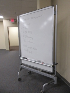 lot 345 image: ROLLING DOUBLE SIDED WHITE BOARDCLOTH BOARD