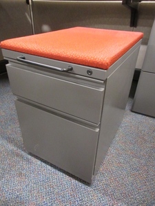 lot 349 image: HERMAN MILLER MOBILE PEDESTAL FILES WITH UPHOLSTERED TOPS