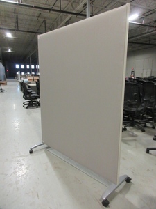 lot 373 image: ROLLING PRIVACY WALL AND A HERMAN MILLER CONFERENCE TABLE