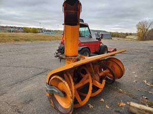 lot 91 image: 2001 Zaugg AG Eggiwil SF 72EL-70-R-200 Aebi Tractor Snowblower Attachment