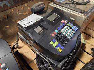 lot 110 image: Royal alpha 1000ML Cash Management System