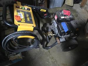 lot 22 image: Dewalt 3600 PSI Preassure Washer usedSalvage  not tested no wand customer retun see pictures