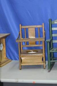 lot 38 image: various vintage kids chairs