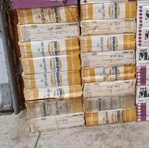lot 2A image: 16 Boxes of Valentino Tile Color Cocoa