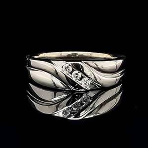 Mens Diamond 3-Stone Scalloped Wedding Ring in White Gold $1150 Retail