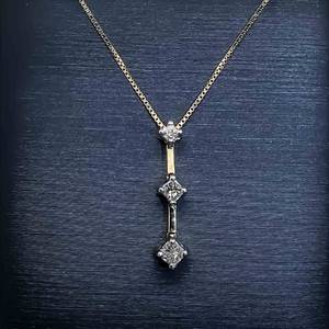 0.45ctw Diamond 3-Stone Princess Solitaire Past, Present, Future Journey Pendant in Yellow Gold $1150 Retail