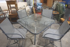 patio table , chairs