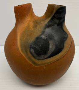 Antique Tarahumara Raramuri Wedding Vase Pottery Vessel With Gold Fleck In The Pottery ( Gold Fleck Untested) 8 x 7