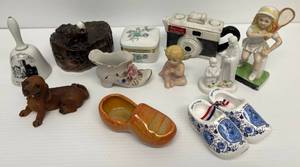 Group Of Misc. Vintage Items Including Camera Teapot And More