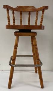 Solid Wood Swiveling Bar Stool 40 12T x 22 12 W x 17 12 D
