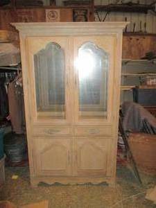Stanley Furniture mirrored and ligh...
