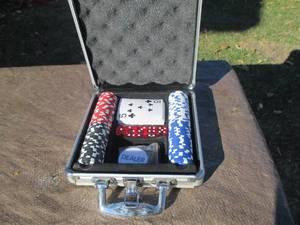 Small poker chip case...