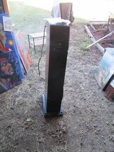 Sykik tower speaker (powers on)...