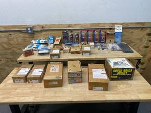 lot 15 image: Lot of Various Automotive Related Items