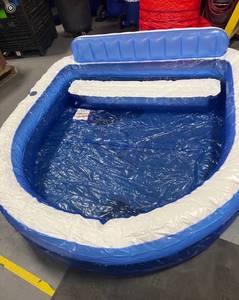 lot 113 image: Inflatable Pool with Bench
