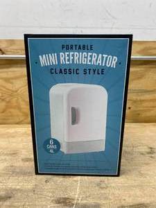 lot 121 image: Portable Mini Refrigerator Classic Style