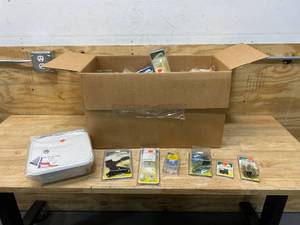 lot 150 image: Various RVCamper Items