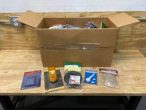 lot 101 image: Various RVCamper Items