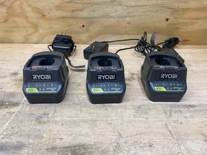 lot 78 image: RYOBI Lot of 3- P118B 18v Chargers