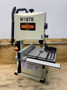 lot 49 image: SHOP FOX 9 in. Benchtop Bandsaw